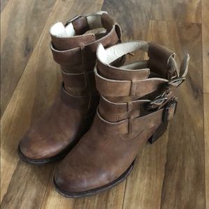 Freebird by Steve booties